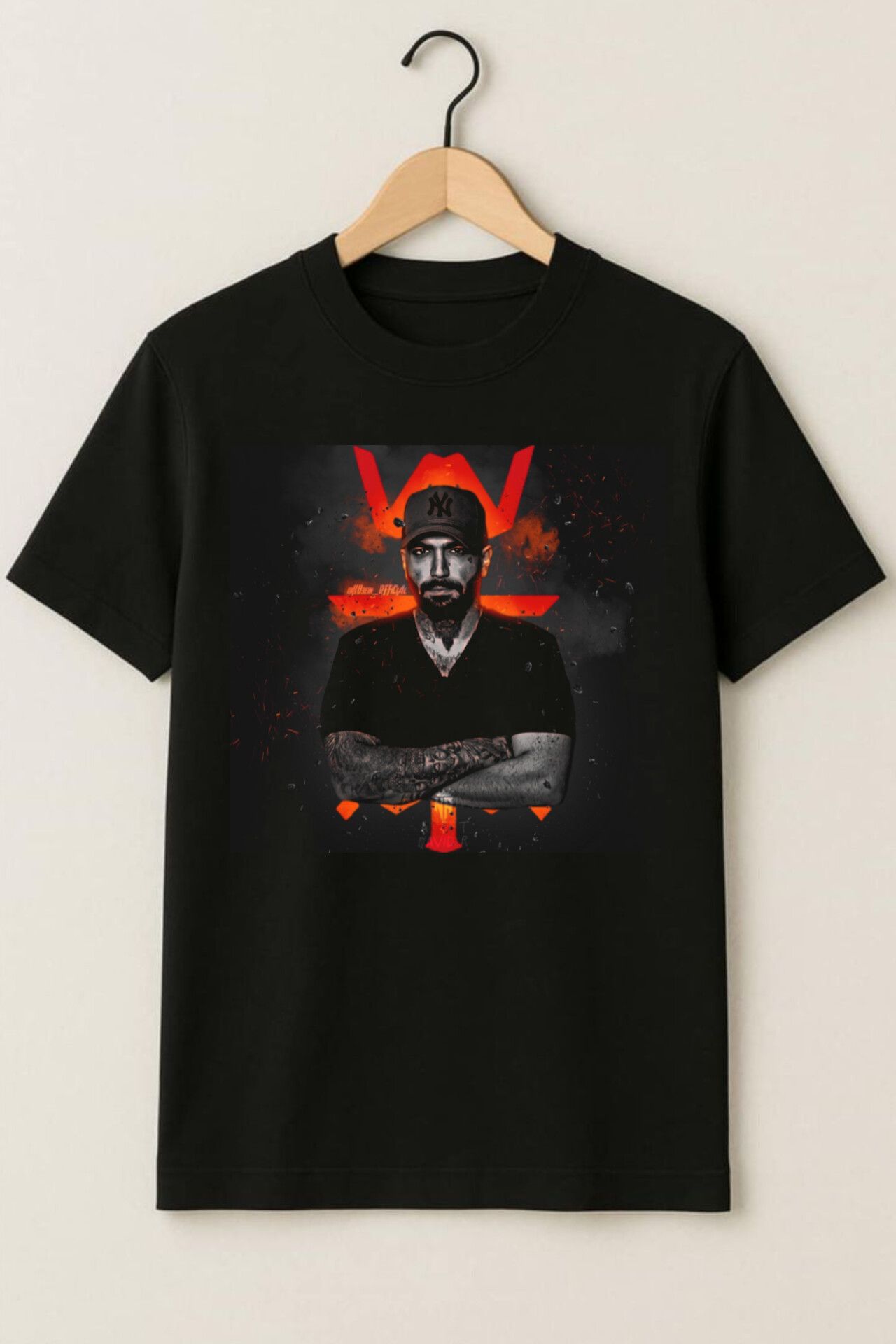 تیشرت طرح حصین ابلیس